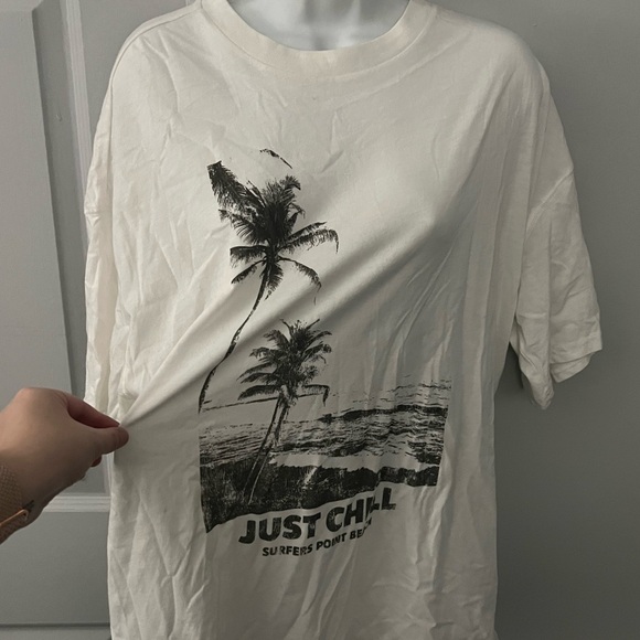 White Graphic T-Shirt - Picture 1 of 2